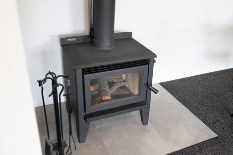 Photo of property in 9a Monckton Street, Feilding, 4702