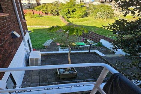 Photo of property in 18b Catton Crescent, Mount Roskill, Auckland, 1041