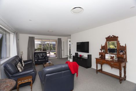 Photo of property in 3b Weston Road, Holmes Hill, Oamaru, 9401
