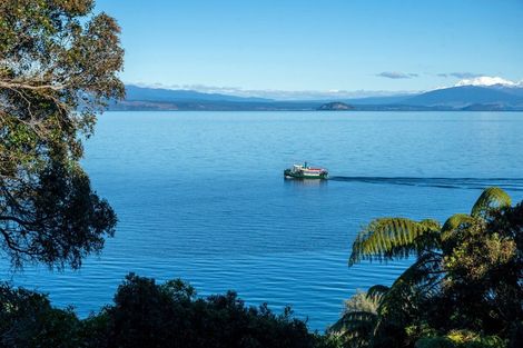 Photo of property in 1 Whakamoenga Point, Acacia Bay, Taupo, 3385