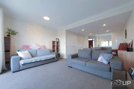 Photo of property in 196 Hobsonville Point Road, Hobsonville, Auckland, 0616