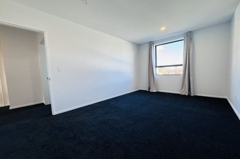 Photo of property in 5b Malaga Crescent, Harewood, 8051