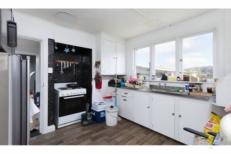 Photo of property in 15 Moorhouse Street, Waimate, 7924