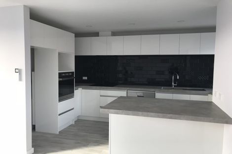 Photo of property in 3/121 Rongotai Road, Kilbirnie, Wellington, 6022