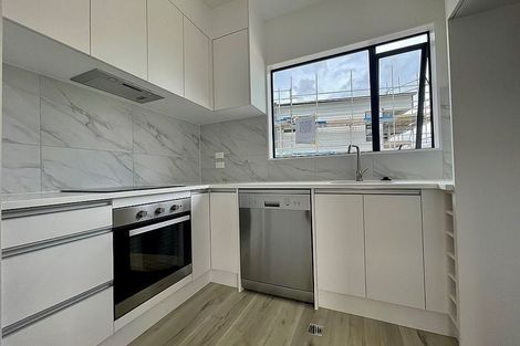 Photo of property in 32a Poruru Close, Papakura, 2110