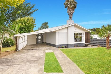 Photo of property in 6 Lawrence Crescent, Hillpark, Auckland, 2102