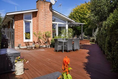 Photo of property in 240 Lake Terrace Road, Shirley, Christchurch, 8061