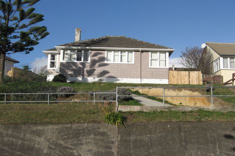 Photo of property in 70 Dimock Street, Titahi Bay, Porirua, 5022