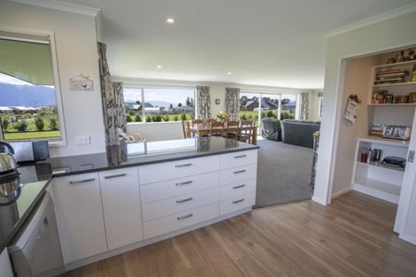 Photo of property in 43 Pukutahi Drive, Te Anau, 9600