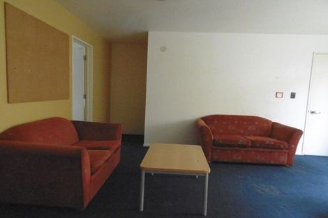 Photo of property in 3/125 Carrington Road, Point Chevalier, Auckland, 1025