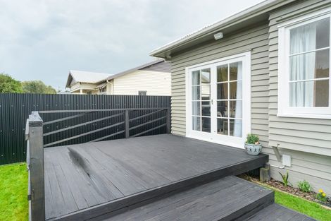 Photo of property in 99 Heretaunga Street, Palmerston North, 4414