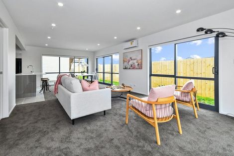 Photo of property in 4 Kaitiaki Drive, Clarks Beach, 2122