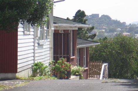 Photo of property in 2/1570 Dominion Extension, Mount Roskill, Auckland, 1041