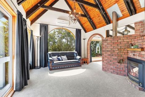 Photo of property in 5 Newnham Court, Tawa, Wellington, 5028