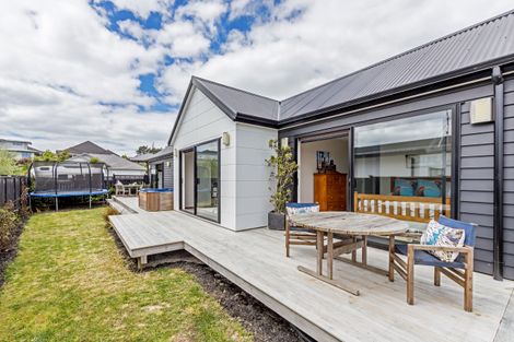 Photo of property in 48 Madison Terrace, Silverdale, 0932