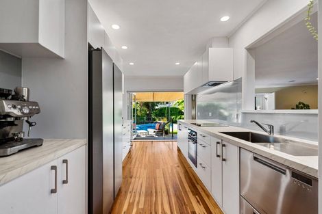 Photo of property in 57a Church Road, Taradale, Napier, 4112