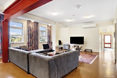 Photo of property in 81 Hill Street, Thorndon, Wellington, 6011