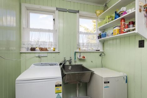 Photo of property in 28 Humber Street, Roslyn, Palmerston North, 4414