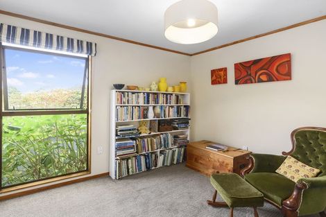 Photo of property in 52 Leinster Avenue, Raumati South, Paraparaumu, 5032