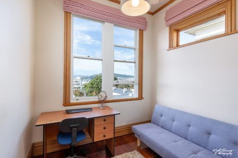 Photo of property in 37 Grant Road, Thorndon, Wellington, 6011