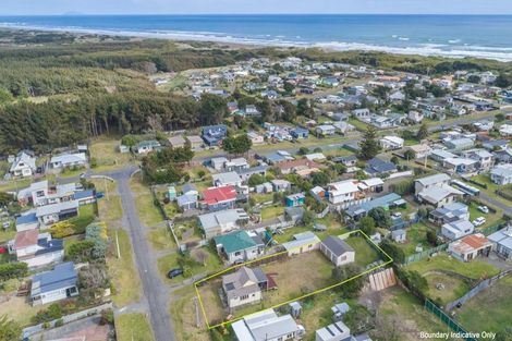 Photo of property in 22 Kauwhata Street, Himatangi Beach, Foxton, 4891