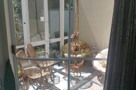 Photo of property in Fernhill Flats, 10/324 The Terrace, Te Aro, Wellington, 6011