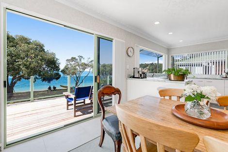 Photo of property in 20 Matakatia Parade, Matakatia, Whangaparaoa, 0930