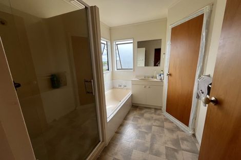 Photo of property in 2/14 James Street, Bayview, Auckland, 0629