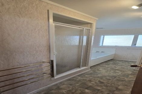 Photo of property in 10a Kayeleen Place, Cockle Bay, Auckland, 2014