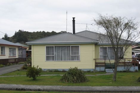 Photo of property in 43 Inverness Street, Dunollie, Runanga, 7803