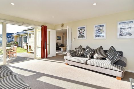 Photo of property in 10 Wairepo Close, Rangiora, 7400