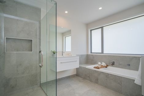 Photo of property in 22 Awatea Drive, Whitianga, 3510