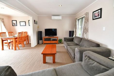 Photo of property in 27 Bonita Avenue, Stanmore Bay, Whangaparaoa, 0932