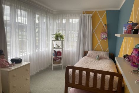 Photo of property in 80 Waddington Drive, Naenae, Lower Hutt, 5011