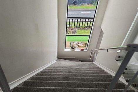 Photo of property in 117 Hutchinsons Road, Bucklands Beach, Auckland, 2014