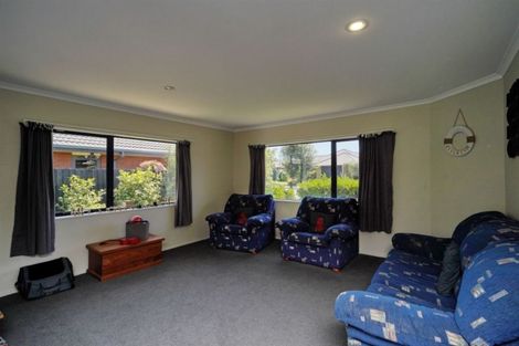 Photo of property in 15 Amoka Crescent, Parklands, Christchurch, 8083
