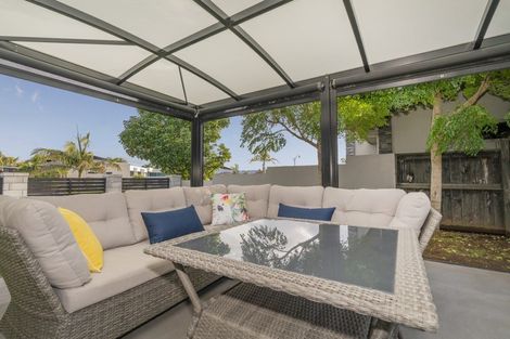 Photo of property in 2 Little George Place, Whitianga, 3510