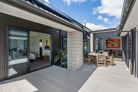 Photo of property in 8 Torea Lane, One Tree Point, 0118