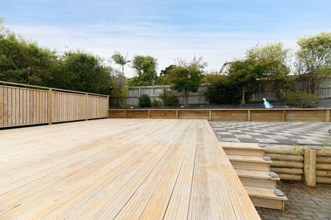 Photo of property in 107 Becroft Drive, Forrest Hill, Auckland, 0620