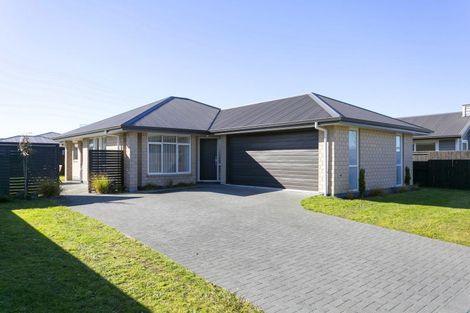 Photo of property in 22 Huka Heights Drive, Rangatira Park, Taupo, 3330