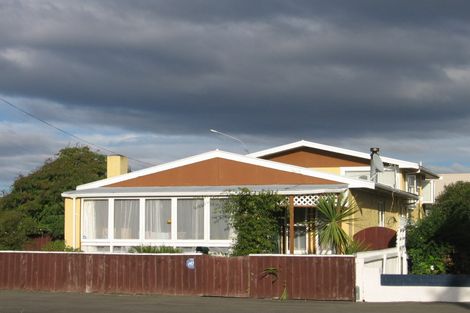 Photo of property in 114 Charles Street, Westshore, Napier, 4110