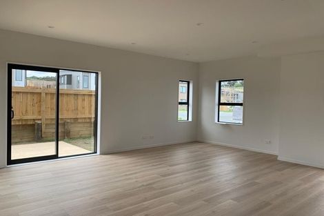 Photo of property in 1a Putiputi Way, Papakura, 2110