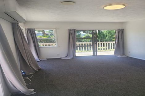 Photo of property in 14 Kirby Street, Glendene, Auckland, 0602