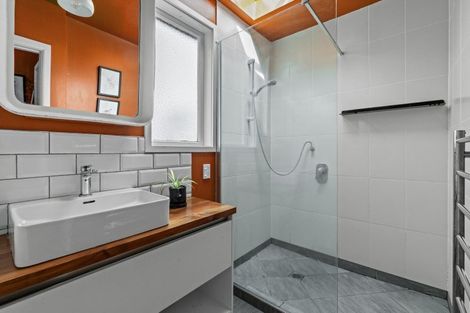 Photo of property in 4 Kuku Street, Te Awanga, 4102