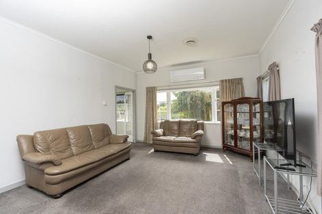 Photo of property in 37 Ngapuke Lane, Parua Bay, Onerahi, 0192