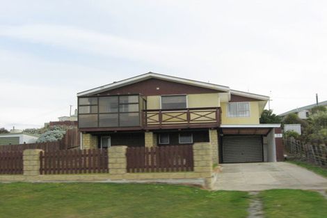 Photo of property in 38 Harbour Terrace, Kakanui, Oamaru, 9495