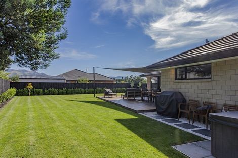 Photo of property in 19 Ruru Place, Oxford, 7430