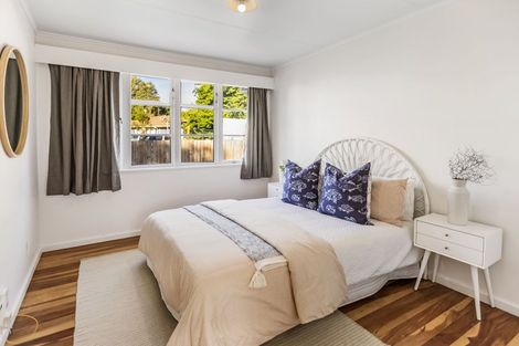 Photo of property in 102 Holland Road, Fairfield, Hamilton, 3214