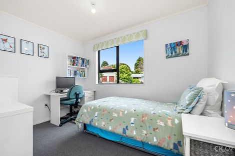 Photo of property in 180 Holborn Drive, Stokes Valley, Lower Hutt, 5019