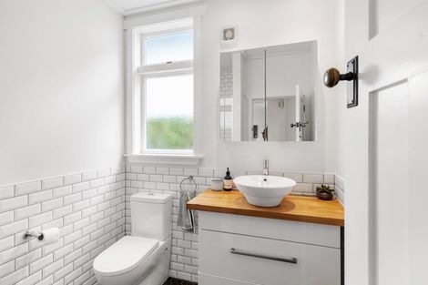 Photo of property in 4 Mewburn Avenue, Mount Eden, Auckland, 1024